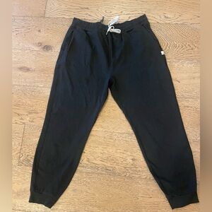 Vuori Performance Joggers. Black. Size XL.